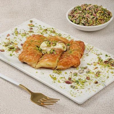 Large Cream Shaabiyat